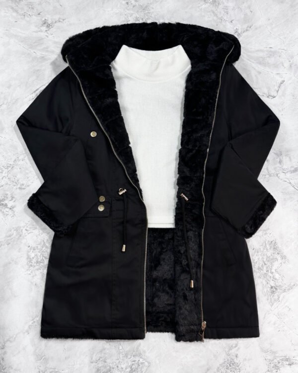 CAMPERA IMPERMEABLE Y REVERSIBLE CON PIEL #381