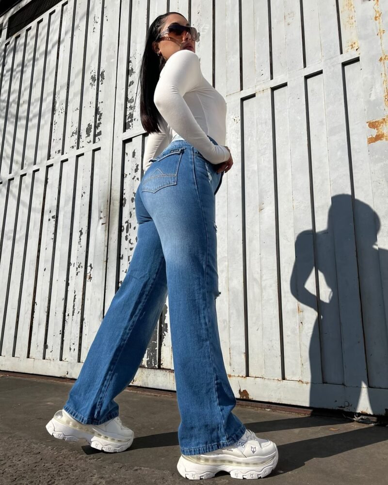 JEANS CELESTE WIDE LEG C/ ROTURAS #94 - Imagen 7