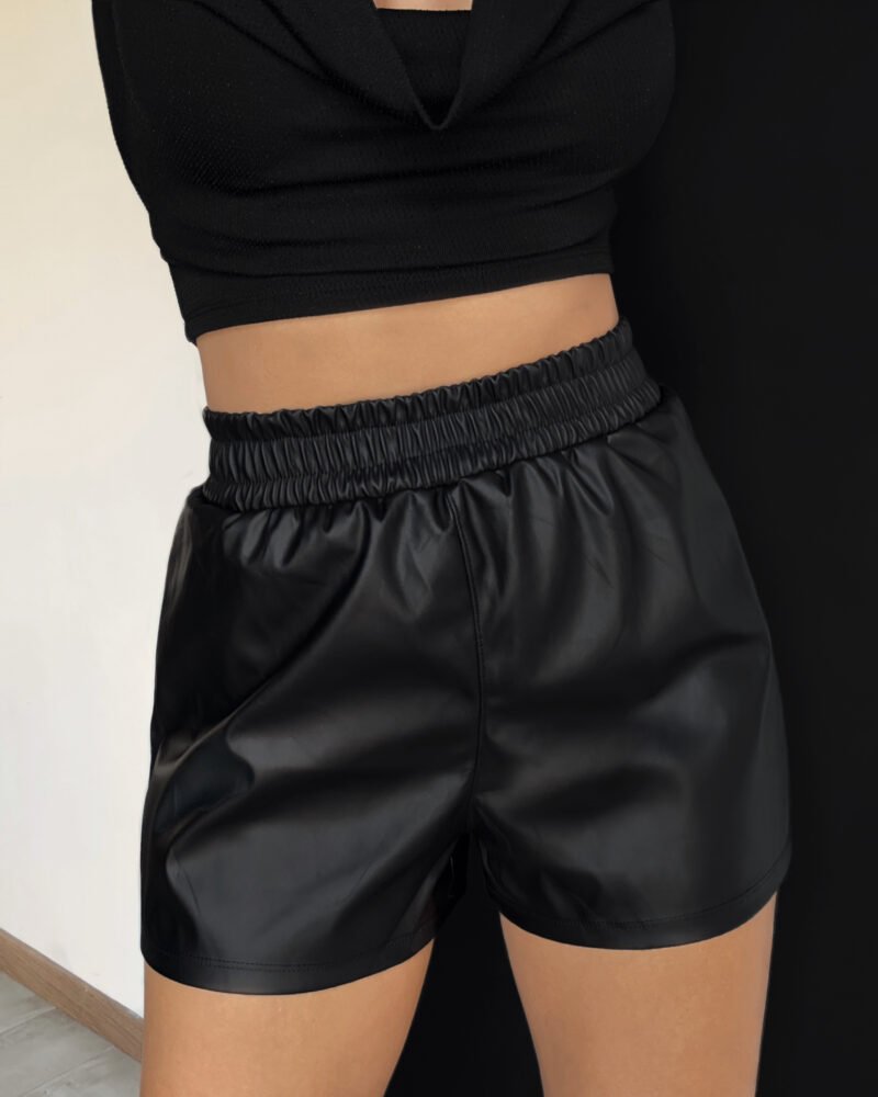 SHORT CUERINA ELÁSTICO #A747