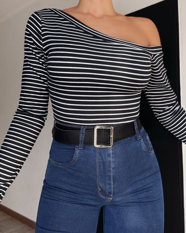 REMERA ESCOTE IRREGULAR DARLON RAYADO #750