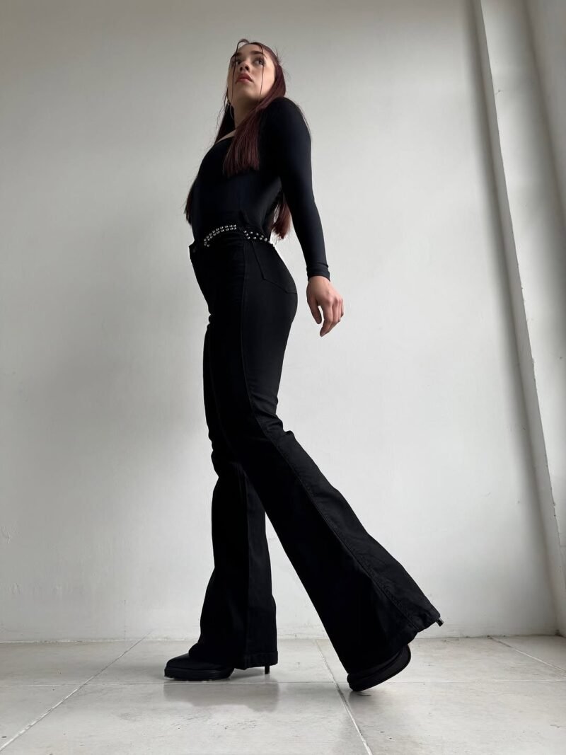 JEANS OXFORD NEGRO C/ TACHAS #24 - Imagen 4