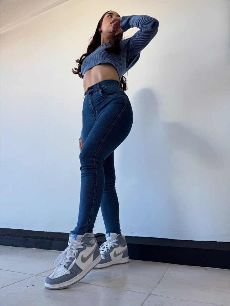 JEANS CELESTE COSTURA BLANCA #79 - Imagen 4