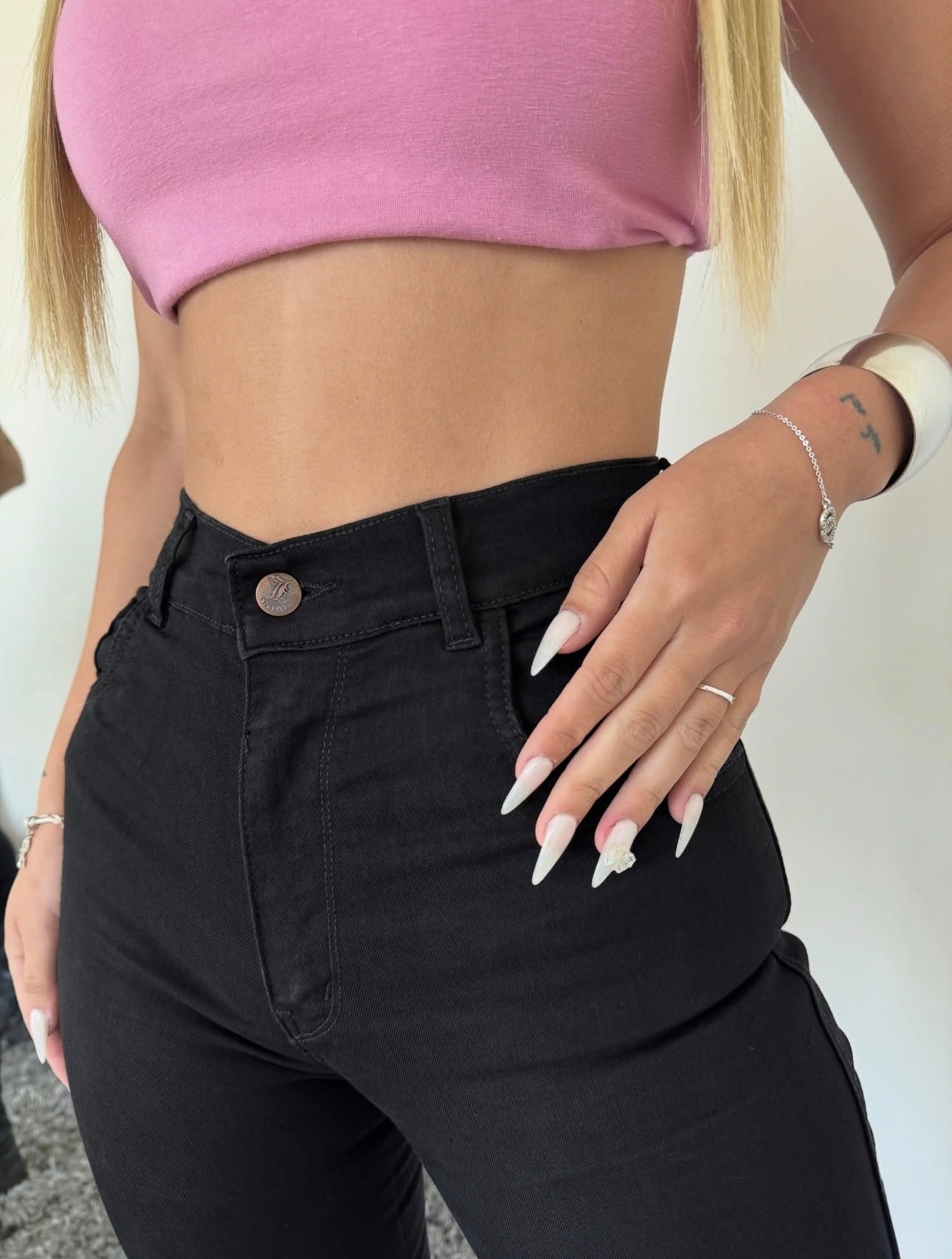 JEANS NEGRO CLASICO #47