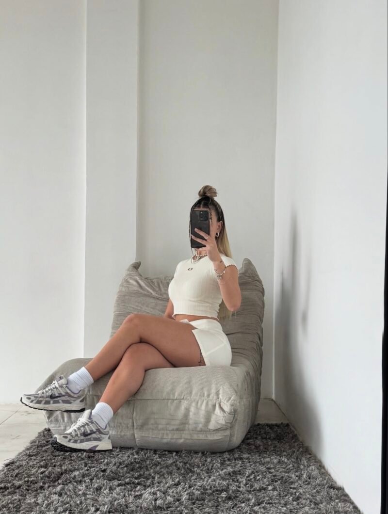 MINI JEANS BLANCA #26 - Imagen 4