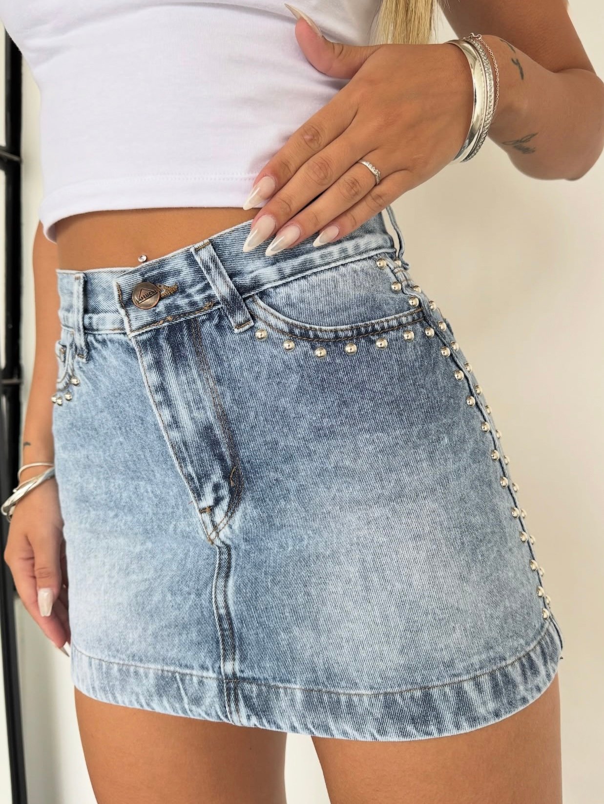 MINI JEANS NEVADA C/ TACHAS #40 - Imagen 4